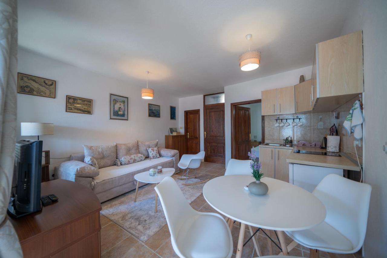 Apartments Franovic Perast Exterior foto